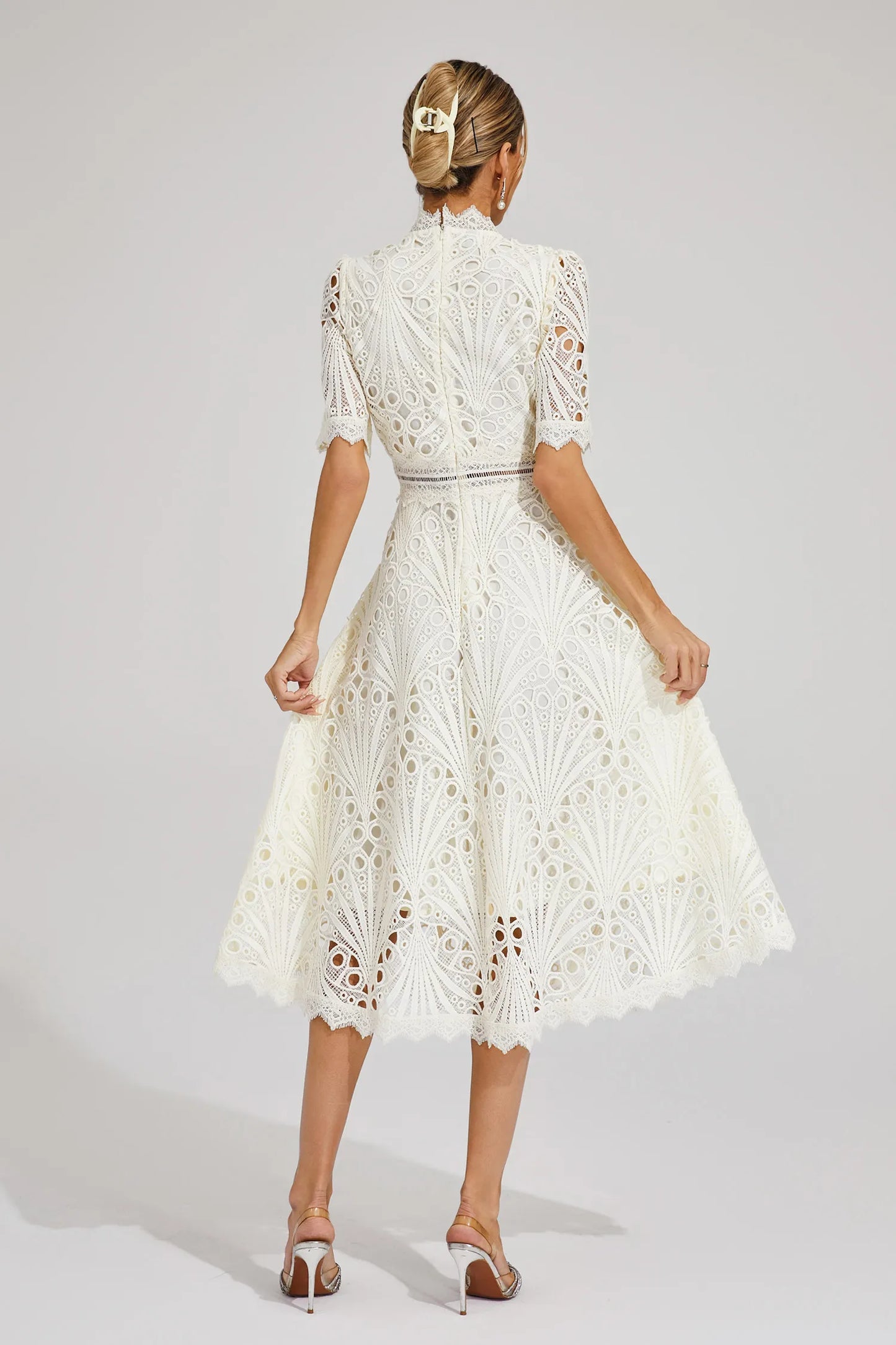 Grace | Women’s Chic Lace Midi Dress