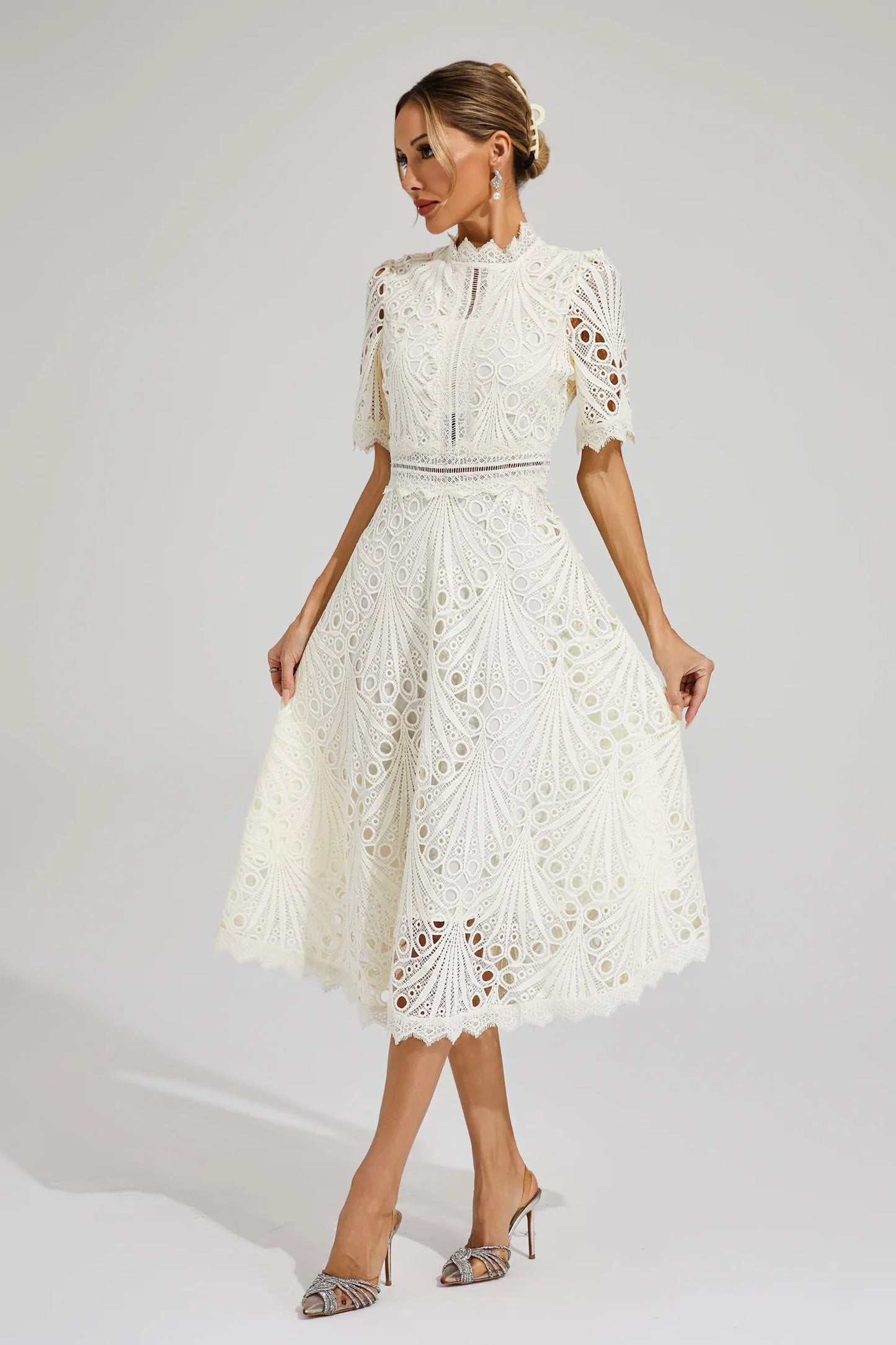Grace | Women’s Chic Lace Midi Dress