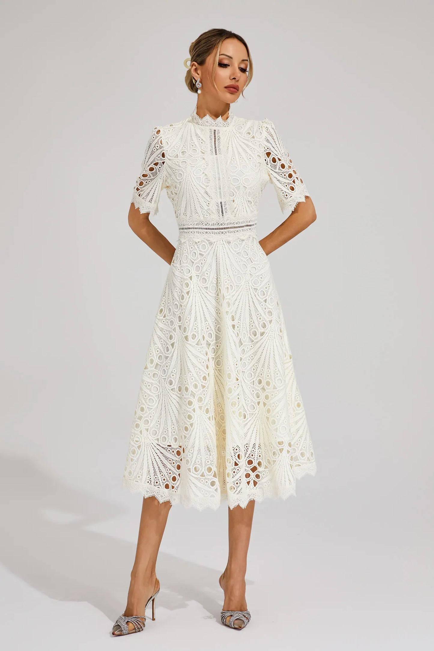 Grace | Women’s Chic Lace Midi Dress