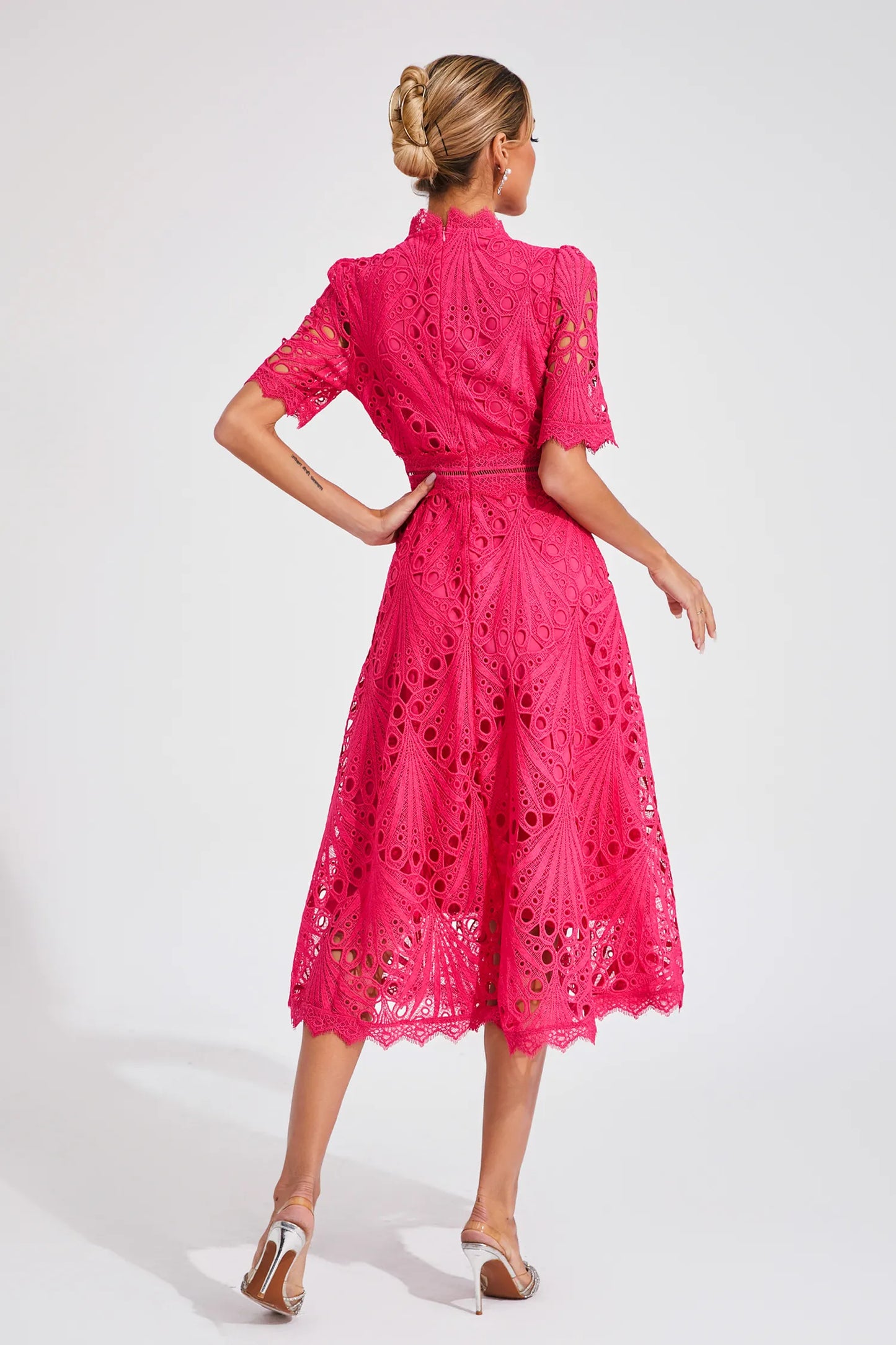 Grace | Women’s Chic Lace Midi Dress