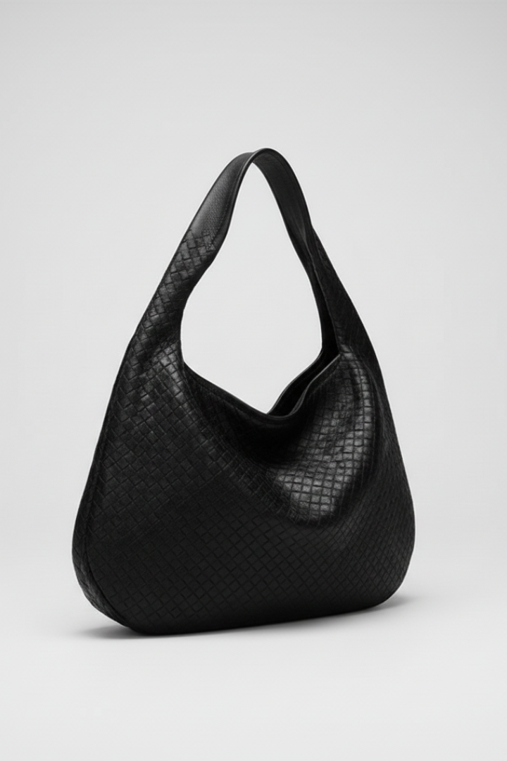 Maya | Women’s Shoulder Bag with Single Strap and Rounded Outline
