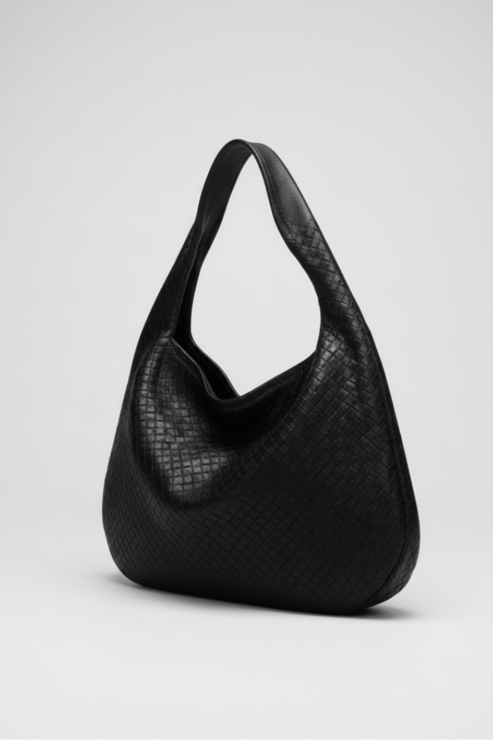 Maya | Women’s Shoulder Bag with Single Strap and Rounded Outline