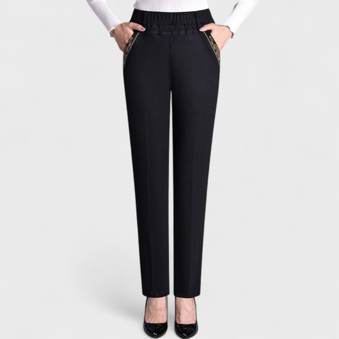 Taylor | Women’s Comfortable Stretch Jeans with Side Pockets and Elastic Waist