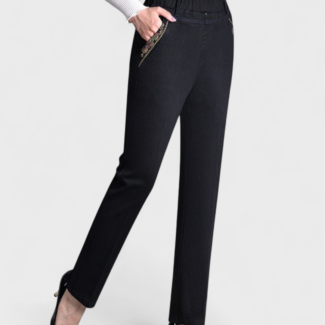 Taylor | Women’s Comfortable Stretch Jeans with Side Pockets and Elastic Waist